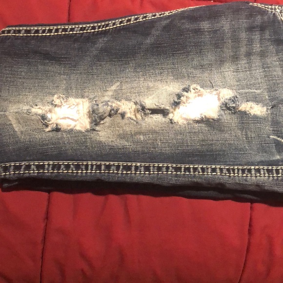Distressed Silver Jeans - Picture 4 of 6